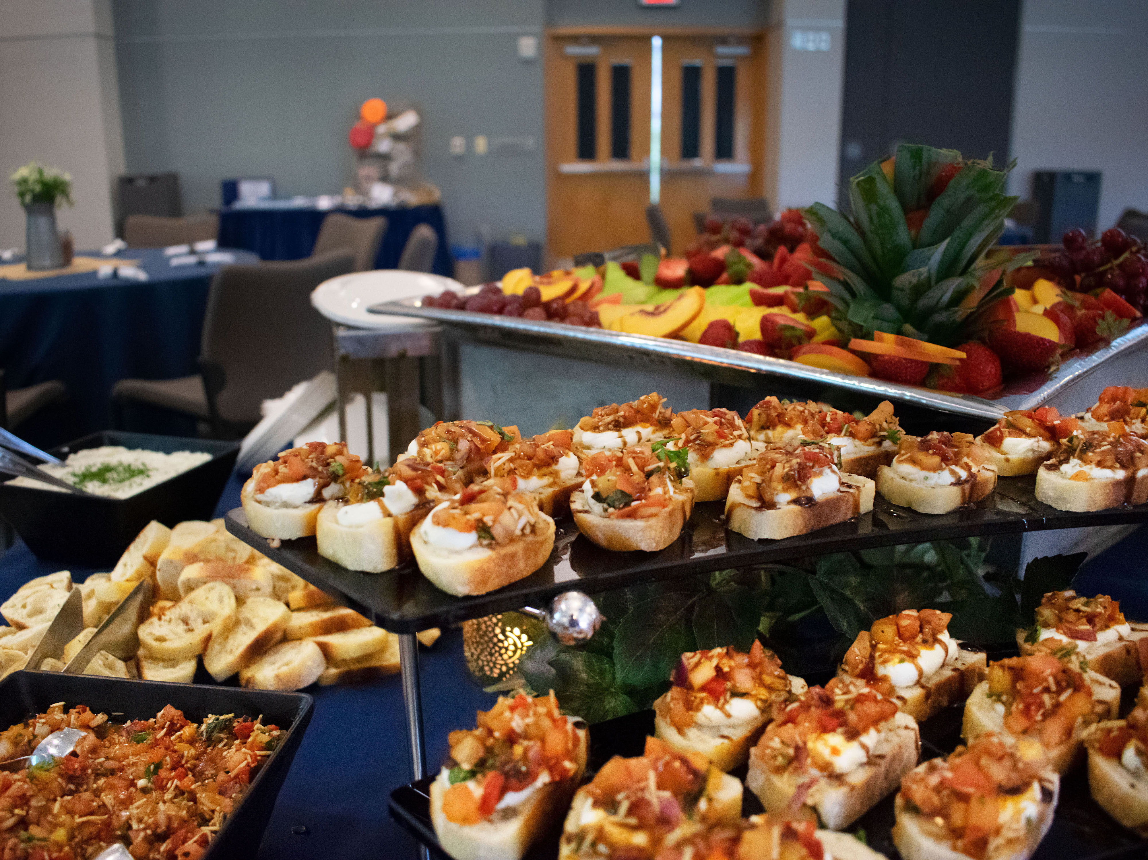 Fruit tray and hors d'oeuvres