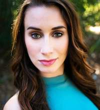 Larren Woodward photo, woman with brown hair smiling
