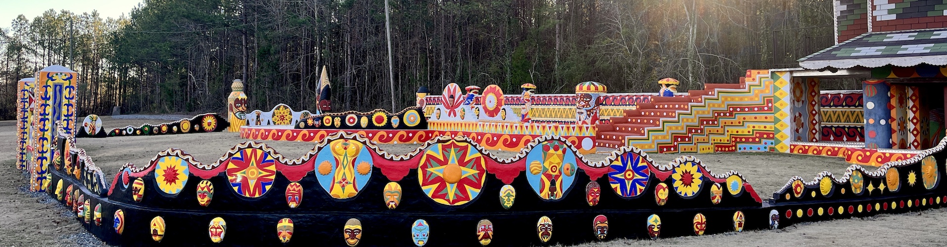 Pasaquan wall painted in bright colors